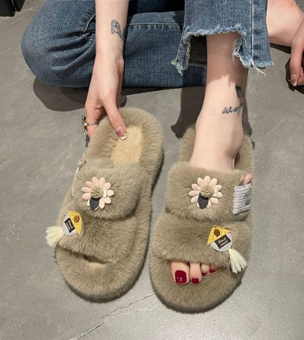 Female discount furry slippers