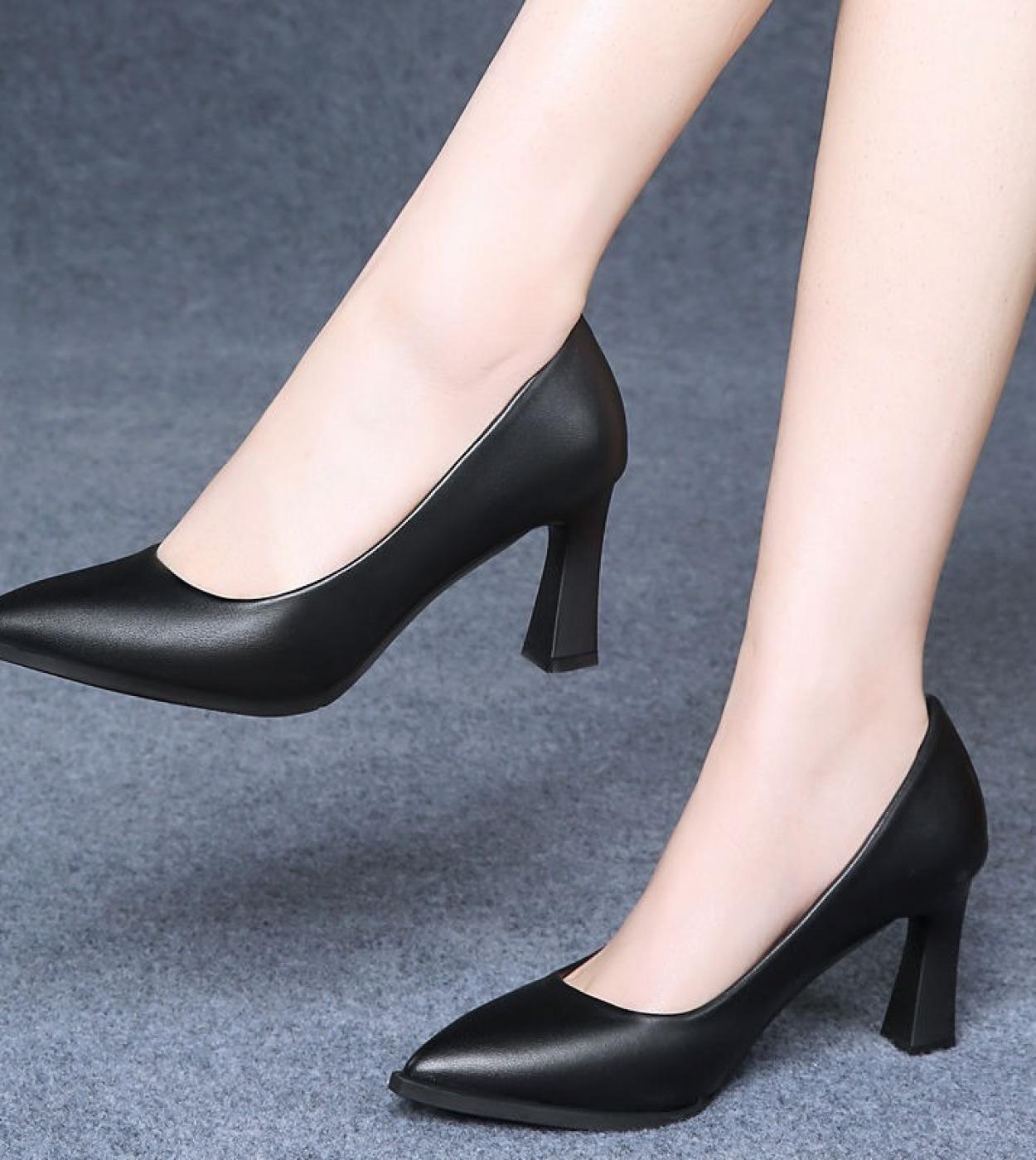 Stylish and Functional: The Ultimate Guide to Black Leather Shoes for Women