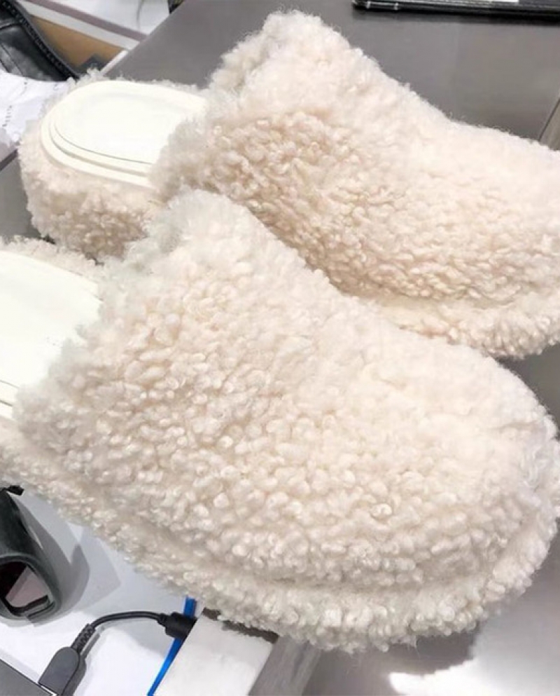 curly fur slippers