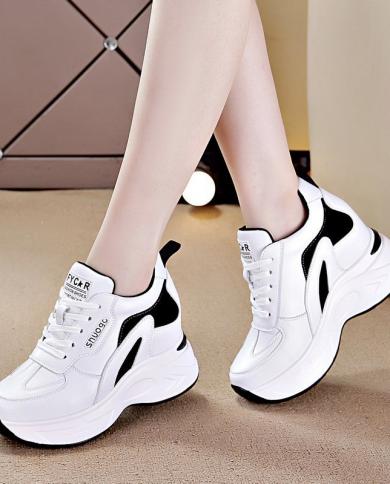 2023 Outono Wedge Platform Dad Shoes Feminino Moda Feminina Aumento Chunky Tênis Senhoras Casual Lace Up Esporte Vulcanize