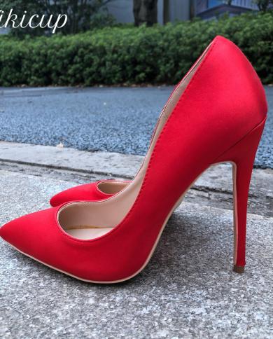 حذاء نسائي من Tikicup من الساتان الأحمر بمقدمة مدببة سهل الارتداء مريح للسيدات حذاء حريري بكعب عالٍ لحفلات الزفاف