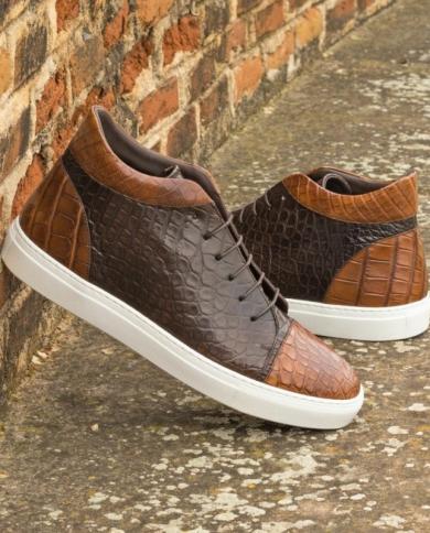 Nuevos zapatos vulcanizados de color marrón oscuro para hombres con cordones Pu Primavera Otoño Negro Zapatos casuales hechos a 