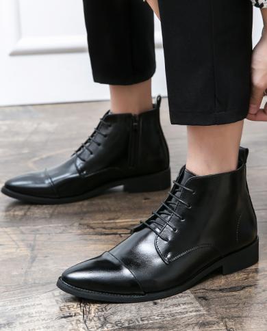 מגפי גברים מגפיים שחורות נעלי ספורט חיצוניות חליפת אופנה מגפיים עם סוליות עבות מגפי כלי עבודה עסקיים באיכות גבוהה עור קזואל