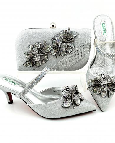  New Arrival Italian Design Nigerian Fashion Party Wedding Women Shoes And Bag Set Decorated With Flower In Silver Color