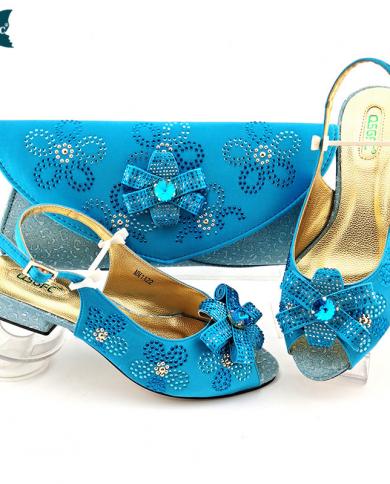 Italian Design Sky Blue Color  New Arrival Summer Narrow Band Style African Ladies Shoes And Bag Set For Party  Pumps