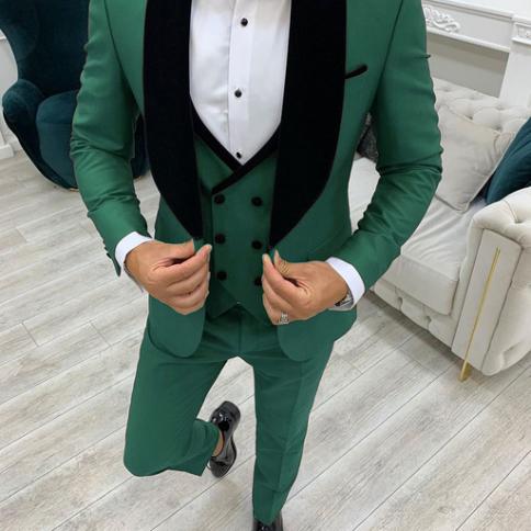 2022 Fashion Green Business Men Suit 3 Pieces Male Dress Custom Groom Wedding Suit Tuxedo Black Velvet Lapel Blazer Vest