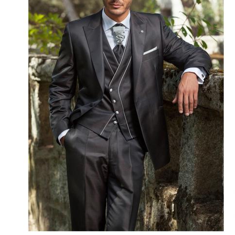 Suits For Men Wedding Black 2023 Fashion Formal Terno Single Breasted Peaked Lapel Jacket Pants Vest Three Piece Slim Fi