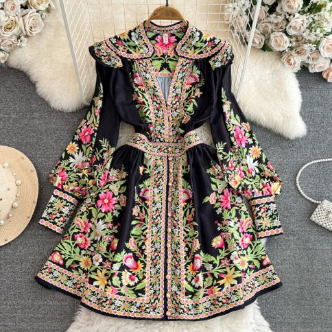 Robe mi-longue noire de luxe pour femmes, motif floral, manches longues, boutonnage en coton, ourlet froncé, nouvelle collection