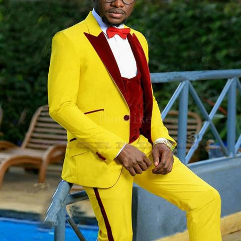 חליפות גברים לנשף צהובות עם חזיית קטיפה בצבע בורדו 2023 בלייזר גברים 3 חלקים טוקסידו חתונה לחתונה עם מכנסיים 3 חלקים