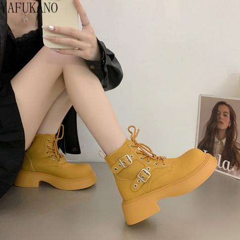 British Style Thick Soled Motorcycle Boots Women 2023 New Chunky Heel Lace Up Retro Short Boots Round Toe Platform Ankle