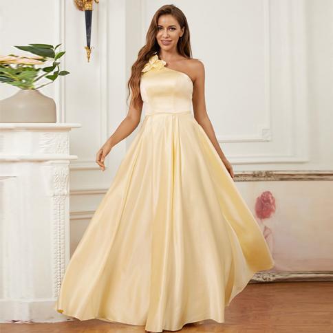 Light Yellow Satin Evening Dresses A Line Women's Elegant  Backless Pleated Prom Gowns Fashion Celebrity Bridesmaid Dres