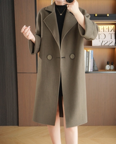 Novo outono e inverno casaco de lã dupla face para mulher, gola de terno de comprimento médio, casaco de lã solto de dois botões