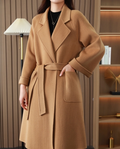 Outono e inverno novo casaco de lã dupla face para mulher comprimento médio com rendas solto roupão de lã casaco para wom