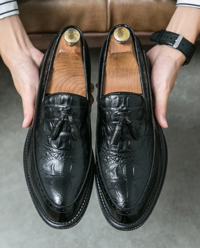 Patrón de cocodrilo de cuero Zapatos de cuero de negocios Zapatos de vestir Zapatos casuales Alta calidad Sobre los pies Suela b