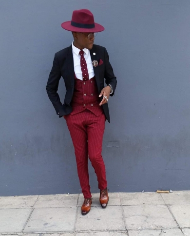New Style Slim Fit Men Suits For Wedding 3pcs Black Jacket Red Striped Vest With Pants Tuxedo Groom Groomsman Custom Plu