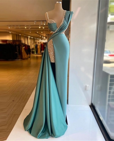14389 iena Luxury Sage Green Satin Lady Abiti da sera eleganti perline Corti sotto il moderno Prom Side Fessura Dubai Formal Pa