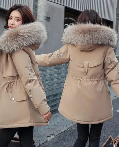 2022 מעיל חורף חדש לנשים מעבות פרווה חמה בטנת פרקה ארוכה רקמת אות שלג ללבוש מעיל ברדס נקבה
