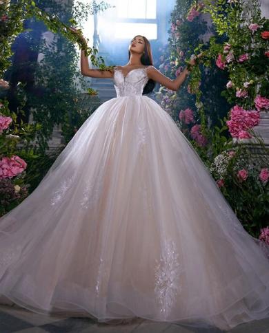 2023 Gorgeous Light Champagne Princess Wedding Dresses  V Neck Bride Gowns Robe De Mariee Boho Ball Applique Vestido Nov