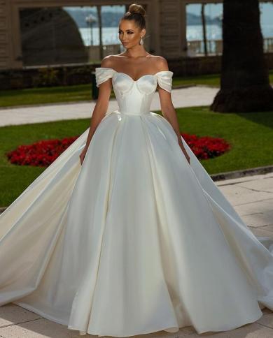 Luxury  Ladies Off Shoulder Arabian Dubai Satin Wedding Dress Aline Skirt Sweeping Train Back Tie Custom 2023 Bridal Dre